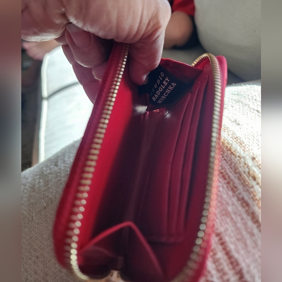 Badgley Mischka Red Card Holder Zip small wallet like new - Picture 2 of 6